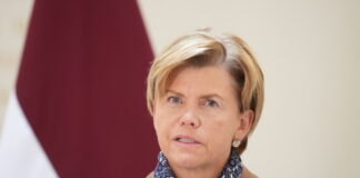 Pēteris Avens Baiba Braže, Avens kriminālprocess pret Braži, Avens civilprasība, neslavas celšana Latvijā, Valsts policija Avens, Braže ārlietu ministre,