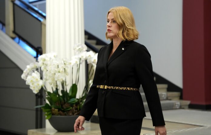 Evika Siliņa, LDDK, Andris Bite, Siliņas valdība, valdības vērtējums, Latvijas politika, valsts parāds, taupības režīms, vēlēšanas, budžets