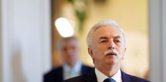 Gunārs Kūtris, Pēteris Avens, pilsonības atņemšana, Latvijas pilsonība, Satversmes tiesa, Pilsonības likums, Rihards Kozlovskis, tiesiskums, ZZS, Progresīvie, SAB, PMLP, tiesiskā valsts, Latvijas politika