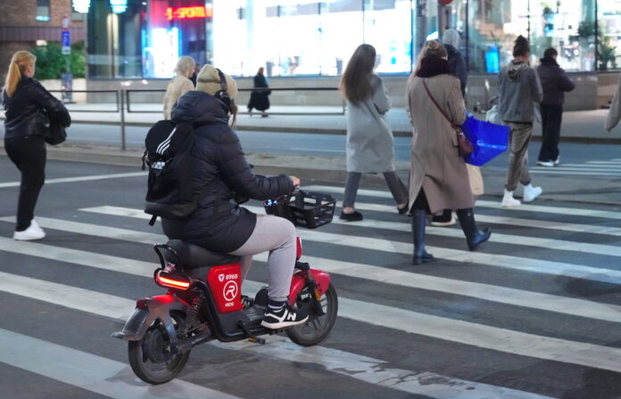 ride mobility, e-velosipēdi, koplietošanas e-velosipēdi, ride lietotne, ride aplikācija, ride vecuma pārbaude, sejas atpazīšana, mikromobilitāte Latvijā, Imantas negadījums, patērētāju tiesību aizsardzības centrs,