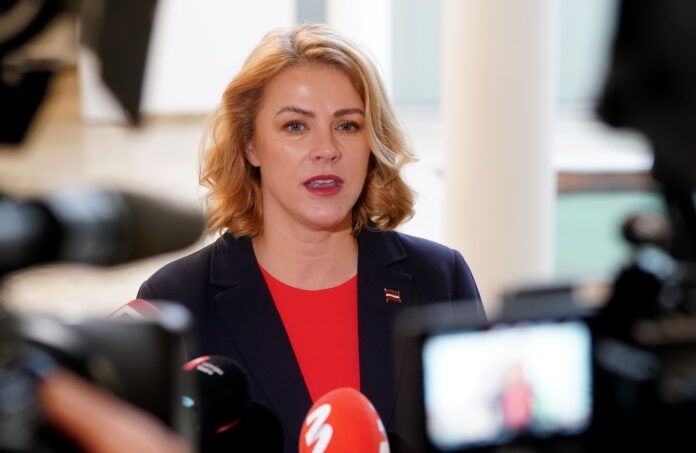 Evika Siliņa, Jaunā vienotība, koalīcija, valdības stabilitāte, budžets 2026, valsts budžets, drošības budžets, ZZS, Progresīvie, valdības darbs, Saeima