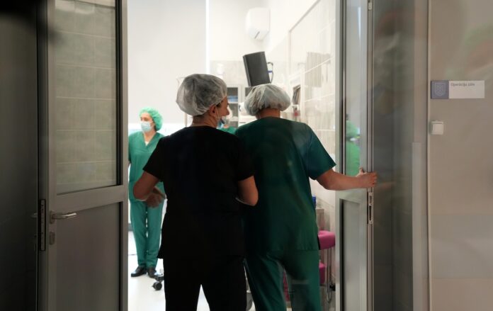 Veselības ministrija, Stradiņa slimnīca, Austrumu slimnīca, RAKUS, PSKUS, finansējuma trūkums, papildu finansējums, pacientu aprūpe, slimnīcu budžets,