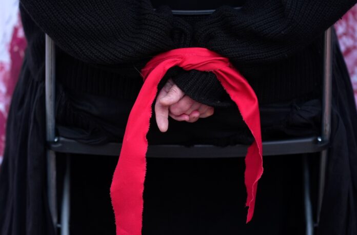 Foto: Evija Trifanova/LETA Stambulas konvencija, izstāšanās no Stambulas konvencijas, Latvija, Rajevskis, valdības krīze, koalīcija, ZZS, Progresīvie, Evika Siliņa, Latvijas politika, vardarbība ģimenē, prezidenta lēmums, Rinkēvičs, denonsēšana, protests pie Saeimas