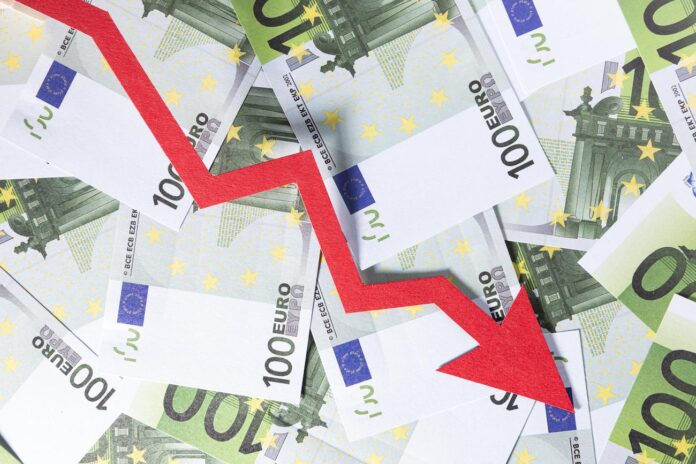 Latvijas valsts parāds, aizņemšanās finanšu tirgos, eiroobligācijas Latvija, Valsts kase, budžeta deficīts, procentu likmes, Latvijas ekonomika 2025, valsts aizņēmumi, starptautiskie finanšu tirgi