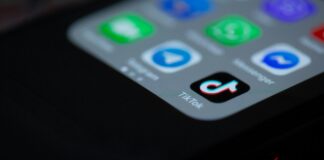 Svarīgi, TikTok, sociālie tīkli, bērnu tiesības, bērnu drošība internetā, pornogrāfija, Global Witness
