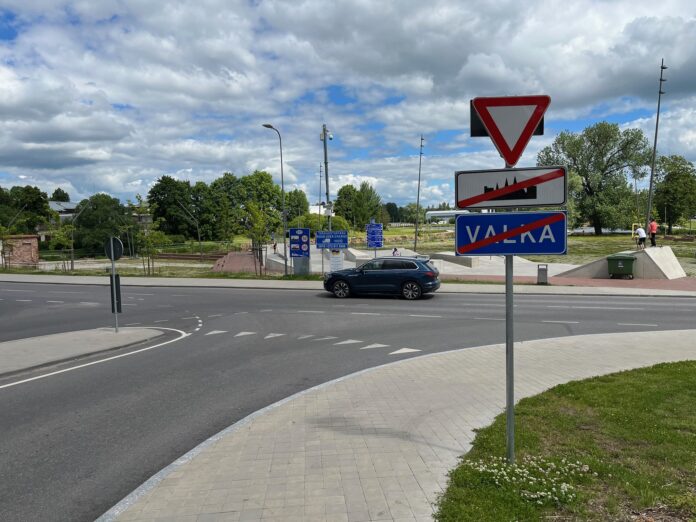 Svarīgi, Valka, Valga, Igaunija, Vents Armands Krauklis, Arvils Ašeradens, pašvaldības budžets, ienākuma nodoklis, pārrobežu sadarbība