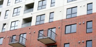 krāpšana, dzīvokļu krāpšana, nekustamo īpašumu krāpšana, Valsts policija, viltus policists, krāpnieki, telefona krāpšana, nekustamais īpašums,