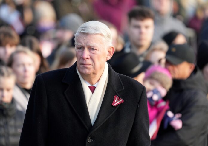 Valdis Zatlers, sliežu demontāža, pierobežas drošība, militārie eksperti, Krievijas robeža, dzelzceļa sliedes Latvija, sliežu nojaukšana Krievijas virzienā, NBS pozīcija,