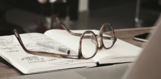 Svarīgi, Lielbritānija, Ķīna, pētniecība, Šefīldas Halamas Universitāte, uiguri, modernā verdzība, piespiedu darbs, piegādes ķēdes, Siņdzjana, Laura Mērfija