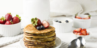 pankūku receptes, plānās pankūkas, amerikāņu pankūkas, kefīra pankūkas, ābolu pankūkas, labākās pankūku receptes, pankūkas brīvdienām,