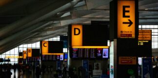 Svarīgi, Lielbritānija, migrācija, nelegālā migrācija, migrācijas politika, leiboristi, Naidžels Farāžs,