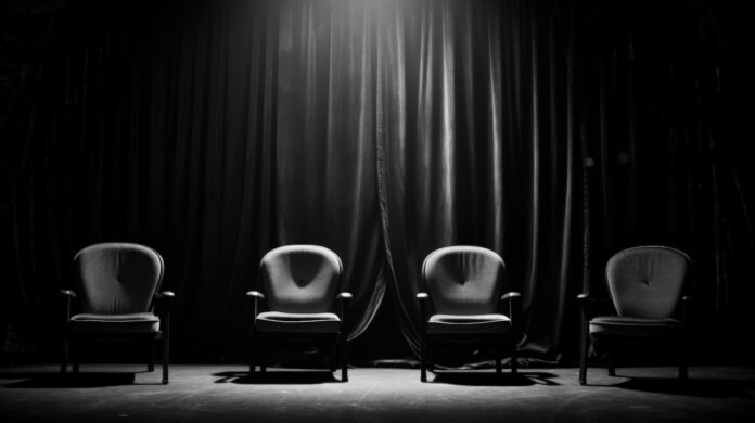 SIF, Sabiedrības integrācijas fonds, Filips Rajevskis, SIF likvidēšana, SIF reorganizācija, Latvijas politika, politiskais šahs, valstsvīri Latvijā, politikāņi, SIF skandāls, nevalstiskās organizācijas, mediju kontrole, ideoloģiskā ietekme, politologu viedokļi, Latvijas koalīcija, valsts pārvaldes reformas