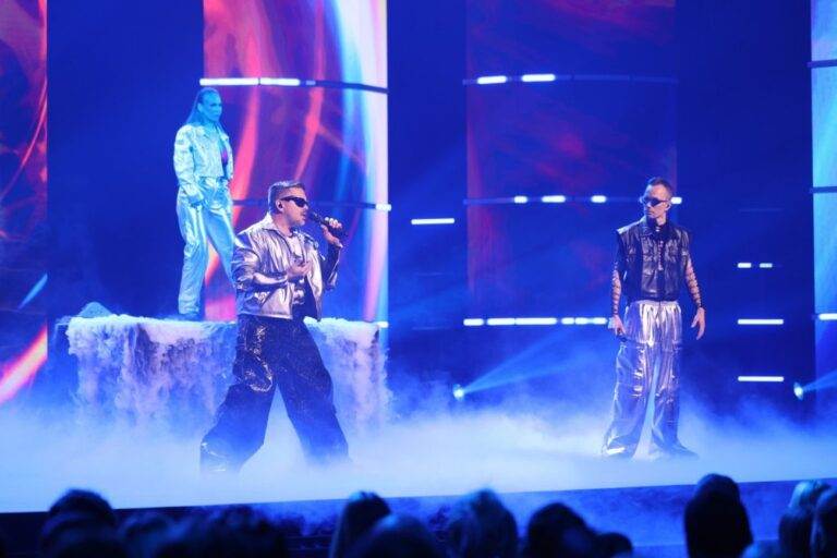 VIDEO |”Bujāns” ar jaunu skaņdarbu tehno ritmos atzīmē Reiņa Sējāna dzimšanas dienu