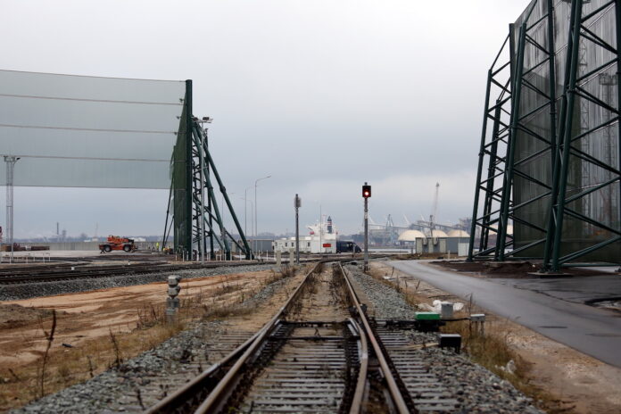 Latvijas dzelzceļš, APOVS, Krievijas sistēmas, kravu pārvadājumi, dzelzceļa drošība, NATO tehnoloģijas, datu apmaiņa, sliežu ceļš 1520 mm, LDz digitalizācija, transporta drošība,