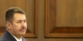 Igors Rajevs, sliežu demontāža, dzelzceļa nojaukšana Latvijā, pretmobilitātes pasākumi, NBS argumenti, militārie eksperti Latvijā, drošība pierobežā, sliežu noņemšanas diskusija, Aizsardzības ministrija, priekšvēlēšanu retorika, dzelzceļš militārajā loģikā