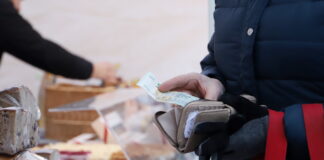 Eirobarometrs, iedzīvotāju apmierinātība Latvijā, dzīves kvalitāte, dzīves dārdzība, inflācija Latvijā, veselības aprūpe, ekonomiskā situācija, uzticēšanās ES, Latvijas sabiedrības noskaņojums, Krievijas iebrukums Ukrainā, imigrācija, ES problēmas, sabiedriskā doma