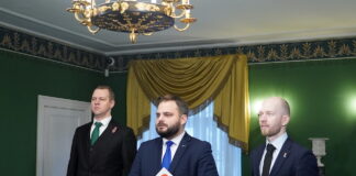 Saeimas koalīcija, Evikas Siliņas valdība, kvoruma problēmas, Saeimas balsojumi, politiskā nestabilitāte, JV ZZS Progresīvie, Izglītības likuma grozījumi, tālmācība, Saeimas darbs, valdības stabilitāte, Latvijas politika