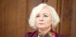 veselības aprūpe un drošība, Baltijas Asambleja, veselības sistēmas gatavība krīzēm, Daiga Mieriņa, Saeimas priekšsēdētāja, veselība kā drošības pamats, civilā aizsardzība, ģeopolitiski satricinājumi, hibrīduzbrukumi, veselības finansējums Latvijā,