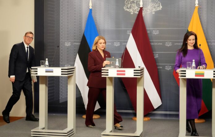 Baltijas premjeri, Baltijas Ministru padome, Evika Siliņa, Kristens Mihals, Inga Ruģiniene, austrumu pierobeža, ES budžets, Baltijas drošība, 5% no IKP aizsardzībai, NATO stiprināšana, Rail Baltica, ES ārējā robeža, hibrīdapdraudējumi, nelegālā migrācija, Baltijas vienotība, Latvijas prezidentūra