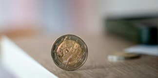 Svarīgi, Francija, budžets, Sebastjēns Lekornī, budžeta sarunas, mazākuma valdība, Francijas Centrālā banka, izdevumi, nodokļi