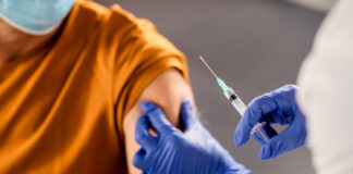 gripas vakcīnu trūkums, gripas vakcinācija Latvijā, valsts apmaksāta vakcinācija, riska grupas, senioru vakcinācija, BKUS, Dace Zavadska, Imunizācijas valsts padome, SPKC, gripas komplikācijas, vakcīnu iepirkums, sabiedrības veselība, saslimstība ar gripu, Veselības ministrija