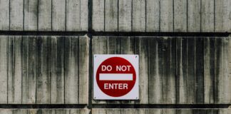 Svarīgi, Ukraina, Kijiva, Eiropas Parlaments, Roberta Metsola, Hanss Neihofs, aizliegums ieceļot, AfD, galēji labējie, Kremlis,