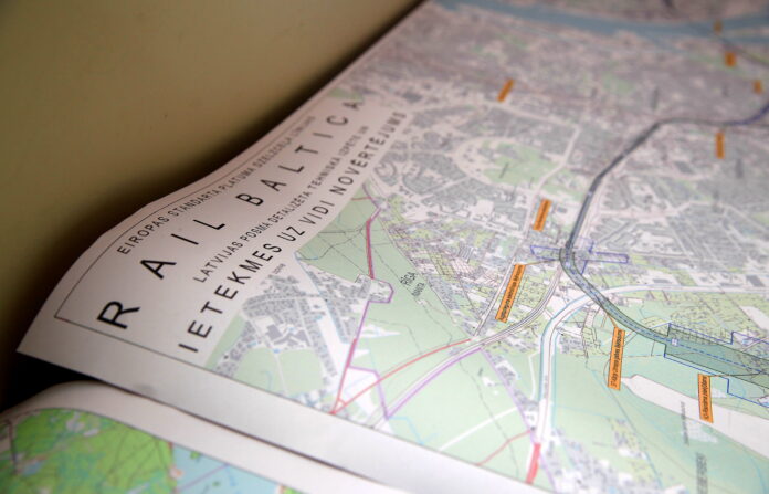 Rail Baltica, Rail Baltica kavēšanās, Rail Baltica pirmā kārta, dzelzceļa projekts Latvijā, Eiropas dzelzceļa līnijas, EDzL, Rail Baltica finansējums, dzelzceļa būvniecība, infrastruktūras projekti, ES finansējums