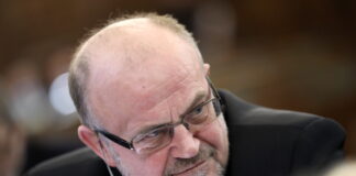 Jānis Ādamsons, spiegošana Krievijas labā, spiegošana Latvijā, Saeimas deputāts, VDD, Krievijas izlūkdienests, Krievijas FDD, apgabaltiesa, tiesas spriedums, valsts drošība, NATO informācija, Krievijas spiegs Latvijā, politiskā spiegošana