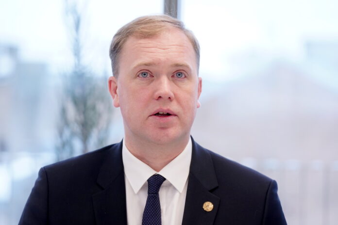 apkures rēķini, siltumenerģijas cenas, auksta ziema Latvijā, enerģētiskā krīze, Valsts enerģētiskās krīzes centrs, Viktors Valainis,