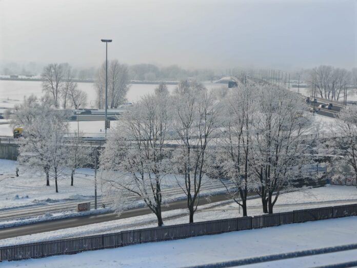 laikapstākļi Latvijā, laikapstākļu prognoze, sals, aukstums, sinoptiķi, LVĢMC, austrumu vējš, migla, gaisa temperatūra, atkusnis, nedēļas nogales laikapstākļi, laiks Latvijā