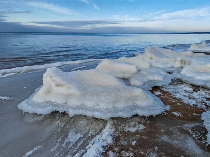laika prognoze, laikapstākļi Latvijā, sniegs, snigšana, atkala, sals līdz -20, ziema Latvijā, sniega sega, satiksmes apstākļi