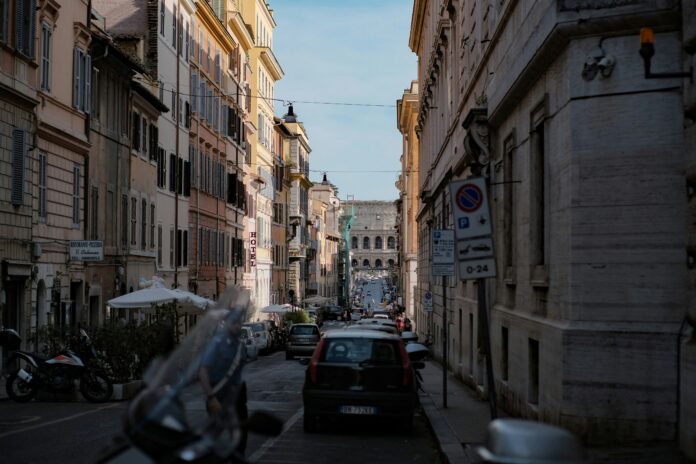 Svarīgi, Roma, atļautais braukšanas ātrums, ātruma ierobežojumi, gaisa piesārņojums, satiksme, ceļu satiksmes negadījumi,