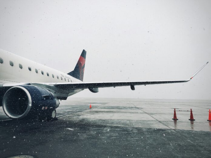 Svarīgi, Eiropa, Rietumeiropa, sniega vētra, sniegs, sals, Shipholas lidosta, Šarla de Golla lidosta, satiksmes traucējumi, Francija, Nīderlande, Lielbritānija