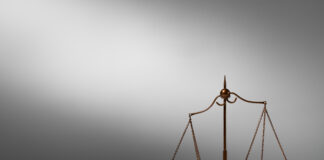 Svarīgi, Polija, Ungārija, Donalds Tusks, Zbigņevs Zjobro, tieslietu sistēma, politiskais patvērums, Pēters Sijārto, Tomašs Semoņaks,