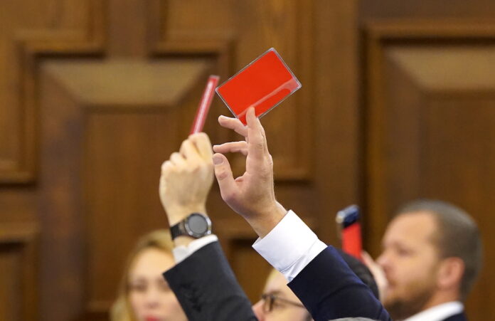 Valsts drošības dienests, VDD, draudi amatpersonām, aizsargājamās amatpersonas, kriminālatbildība, vardarbības aicinājumi, interneta draudi, Saeimas priekšsēdētāja apsardz