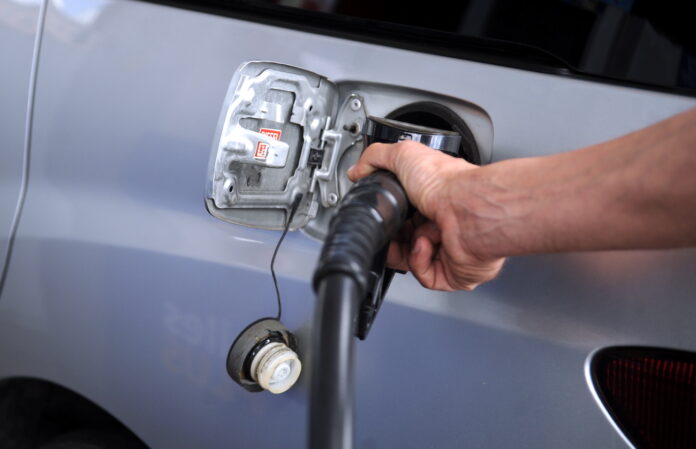 degvielas cenas Latvijā, biodegvielas piejaukums, biodegvielas atcelšana, degvielas cena 2026, dīzeļdegvielas cena Latvijā, KEM degviela, akcīzes nodoklis degvielai, degvielas cenu samazinājums,