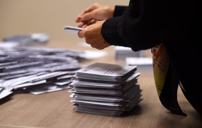 CVK Latvija, Centrālā vēlēšanu komisija, balsu skaitīšana Latvijā, Saeimas vēlēšanas 2026, manuāla balsu skaitīšana, Edgars Rinkēvičs vēlēšanas, SAB drošības riski,