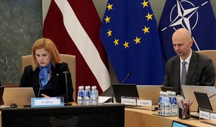 Jānis Citskovskis, Citskovska lieta, Kariņa lidojumu skandāls, Valsts kancelejas direktors, Evika Siliņa Citskovskis, Citskovska atstādināšana, Citskovska disciplinārsods, Kariņa speciālie lidojumi,