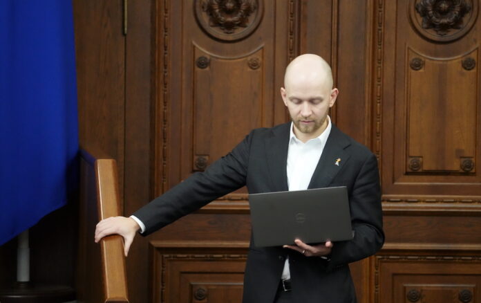 Andris Šuvajevs, Latvijas ekonomika, taupības politika Latvijā, investīcijas Latvijā, karš Irānā ietekme, inflācija Latvijā, degvielas cenas Latvijā, akcīzes nodoklis dīzeļdegviela,