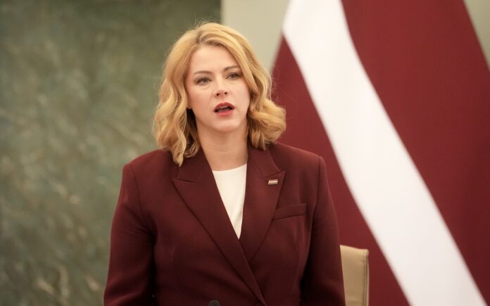 Evika Siliņa, Omnibus pieeja, likumdošanas process Latvijā, normatīvo aktu grozījumi, Ministru kabinets, Saeima, valdības ziņojums, likumprojektu pakete,