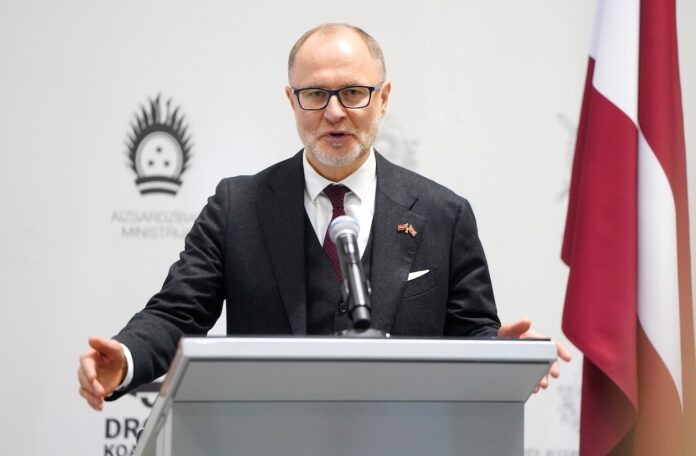 Hormuza šaurums, Latvijas armija, Andris Sprūds, NATO misijas, Latvijas karavīri, Tuvo Austrumu konflikts, Izraēla Irāna karš, NATO Latvija, ES misijas, Sarkanā jūra, globālā naftas krīze, Latvijas aizsardzības politika, militārā iesaiste Latvija