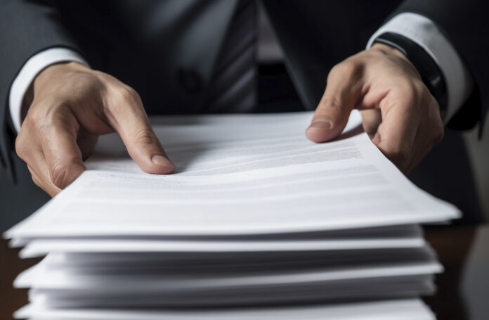 Baltkrievijas kālija minerālmēsli, ASV sankciju politika, ES sankcijas, Latvija tranzīts, Krievijas dzelzceļš, Ustjlugas osta, minerālmēslu eksports, tranzīta aizliegums, sankciju efektivitāte, Krievijas ieņēmumi, Donalda Trampa sankciju lēmums, loģistikas plūsmas Baltijā