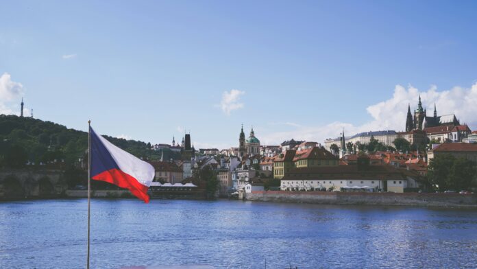 Svarīgi, Čehija, NVO, Andrejs Babišs, Petrs Macinka, likumprojekts, ārvalstu finansējums,