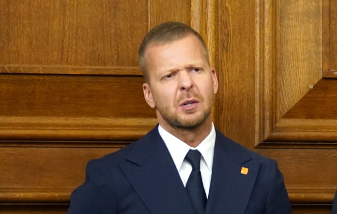 Aleksejs Rosļikovs, apcietinājums Latvijā, meklēšanā izsludināts, krimināllieta Latvijā, nacionālā naida kurināšana, VDD, prokuratūra Latvija, Rīgas pilsētas tiesa, Baltkrievija politiķis, Latvijas politika skandāls