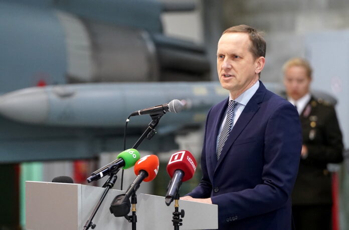 Aivars Puriņš, Aizsardzības ministrija, Andris Sprūds, valsts sekretārs, Latvija aizsardzība, atlūgums, valsts pārvalde, drošības politika, aizsardzības nozare Latvijā, militārā politika