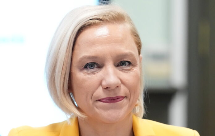 Baiba Šmite-Roķe, VID ģenerāldirektore alga, VID vadītājas ienākumi, amatpersonu deklarācijas Latvija, VID alga 2025, valsts amatpersonu ienākumi