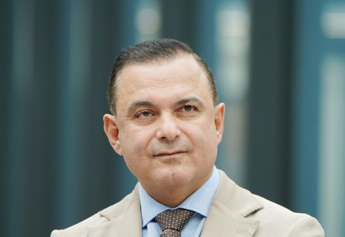 veselības aprūpe Latvijā, Hosams Abu Meri, veselības ministrs Latvijā, finansējums medicīnai, slimnīcu reforma, mediķu trūkums, veselības sistēma Latvijā, profilakse un skrīnings