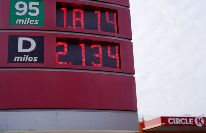 degvielas cenas Latvijā, degvielas tirgotāju nodoklis, solidaritātes maksājums, benzīna cena, dīzeļdegvielas cena, d