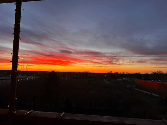 laika prognoze Latvija, laiks ceturtdien, slapjš sniegs Latvijā, sals Latvijā, vējš Latvijā, brāzmains vējš, nedēļas nogales laiks, temperatūra Latvijā, lietus prognoze, aukstums Latvijā