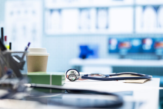 psihoneiroloģiskās slimnīcas Latvijā, NPVC Latvija, psihiskā veselība Latvijā, veselības aprūpes reforma, slimnīcu apvienošana, Veselības ministrija Latvija, psihiatrijas pakalpojumi, medicīnas reforma Latvijā, veselības sistēma Latvijā, slimnīcu reorganizācija